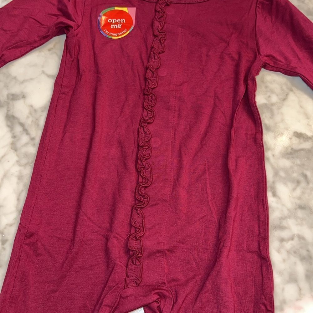 NWT MAGNETIC ME BEAUTIFUL BORDEAUX RUFFLE FOOTIE - Picture 4 of 8